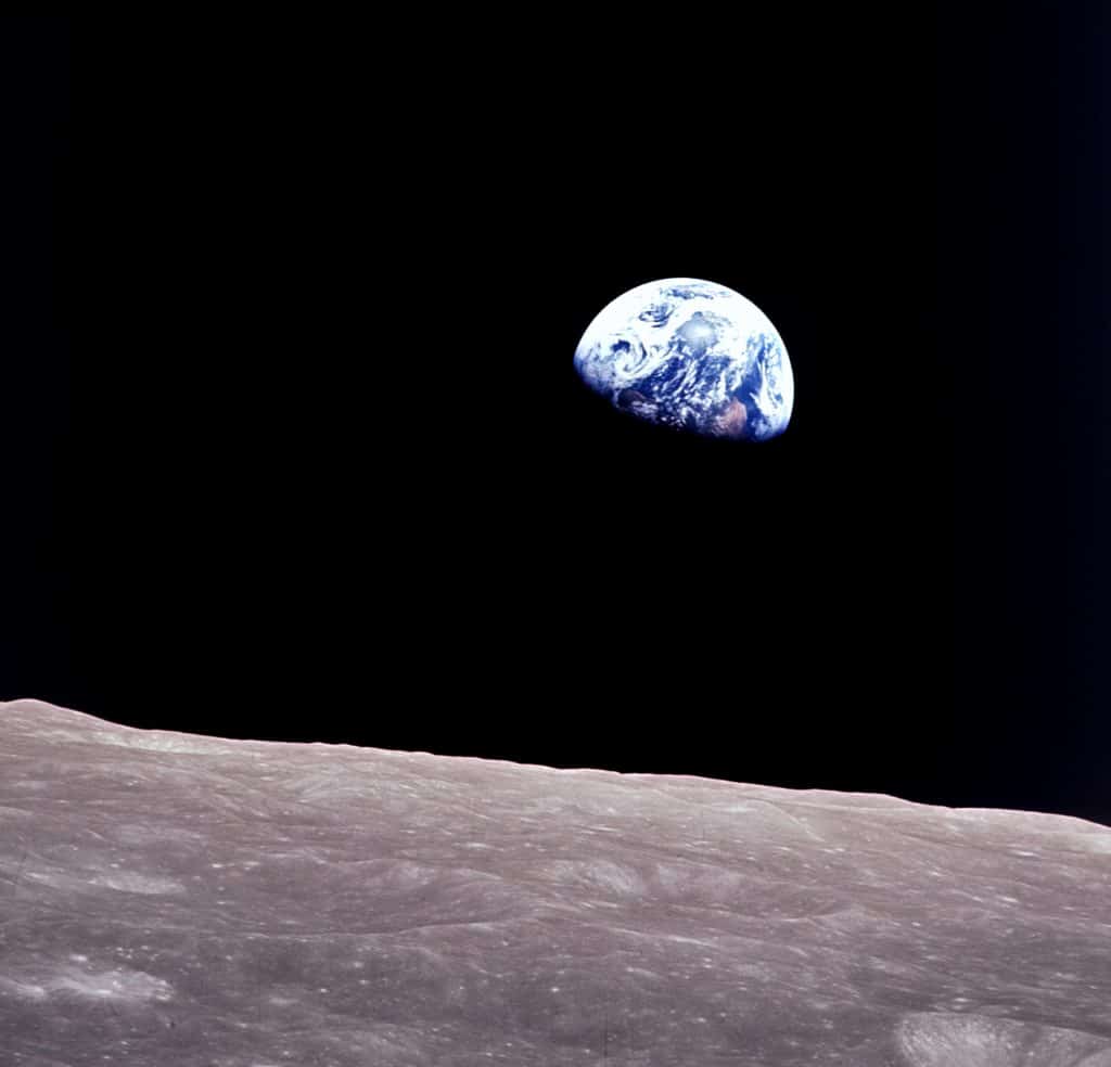 Christmas Around The Moon - Special Open Evening