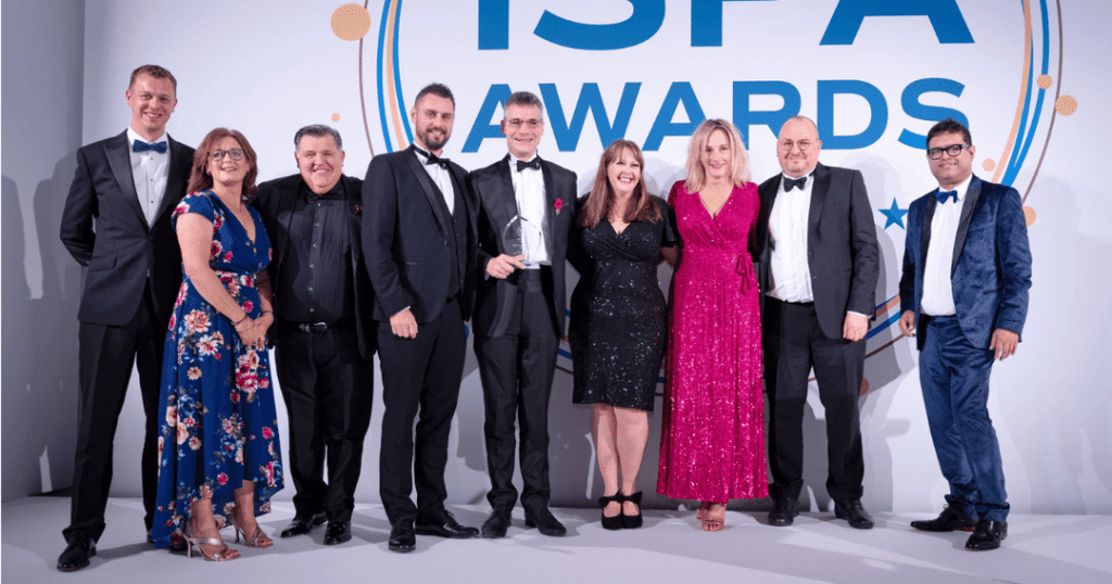 winners of award staff at lightning fibre